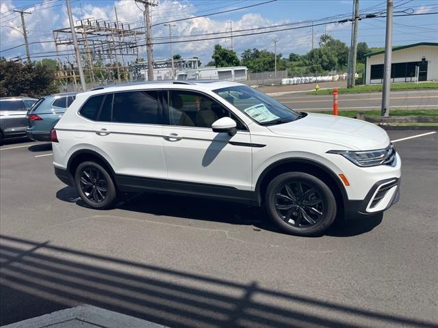 new 2024 Volkswagen Tiguan car, priced at $36,964