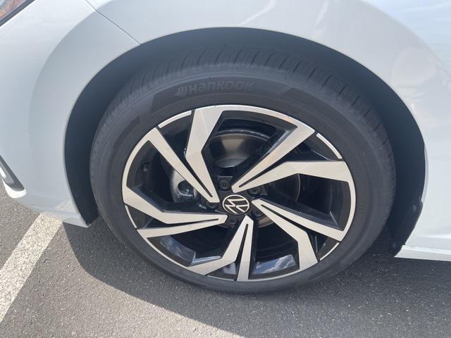 new 2025 Volkswagen Jetta car, priced at $30,186