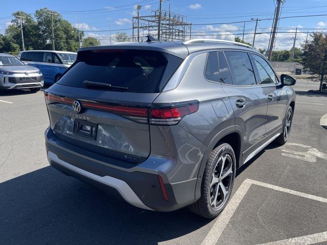 new 2025 Volkswagen Tiguan car, priced at $33,442