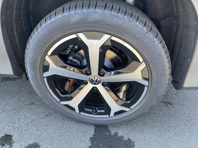 new 2025 Volkswagen Tiguan car, priced at $33,442