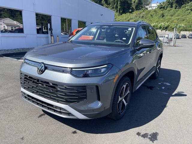 new 2025 Volkswagen Tiguan car, priced at $33,442