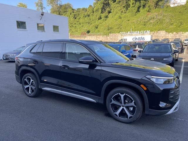 new 2025 Volkswagen Tiguan car, priced at $34,576