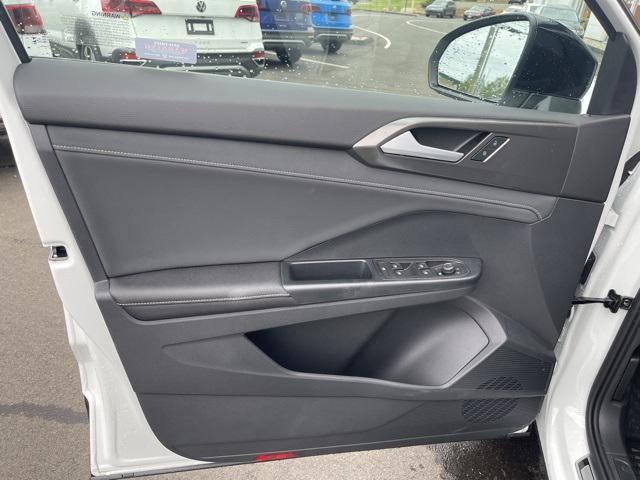 new 2025 Volkswagen Taos car, priced at $32,876