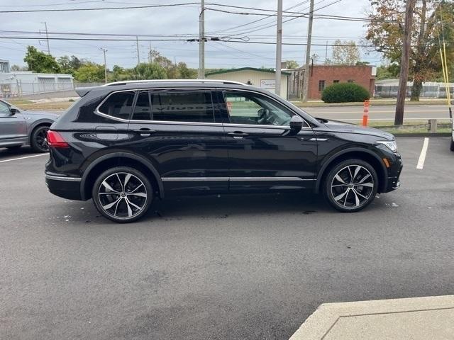 new 2024 Volkswagen Tiguan car, priced at $41,990