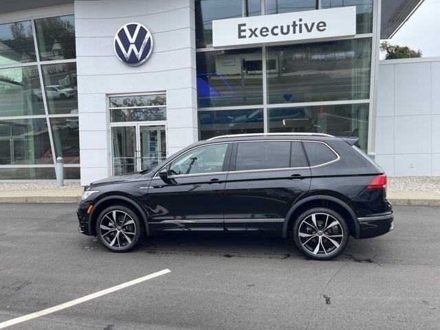 new 2024 Volkswagen Tiguan car, priced at $41,990