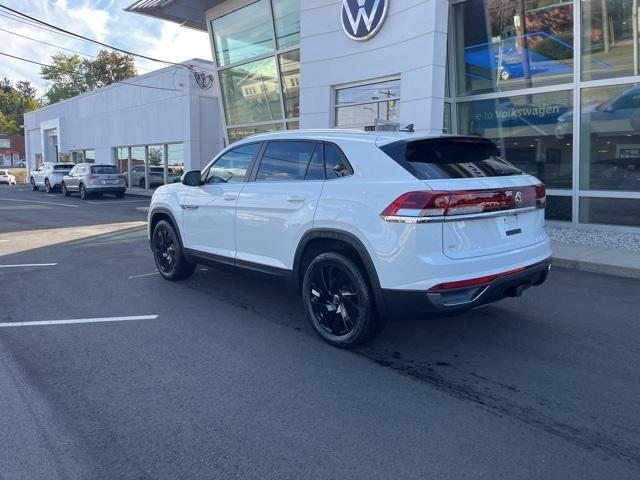 new 2024 Volkswagen Atlas Cross Sport car, priced at $47,081