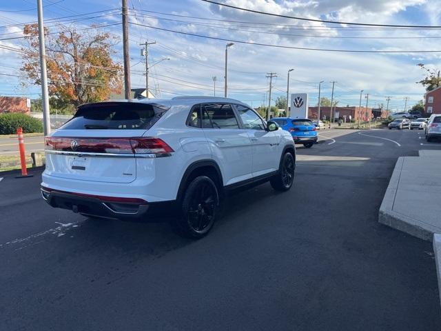 new 2024 Volkswagen Atlas Cross Sport car, priced at $47,081