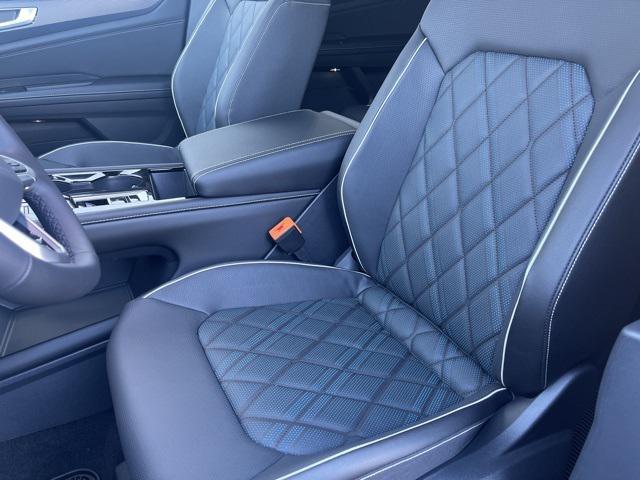 new 2026 Volkswagen Atlas Cross Sport car, priced at $54,151