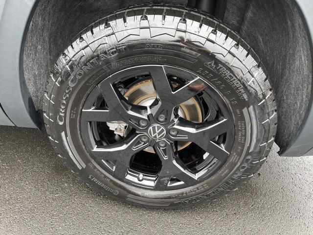 used 2024 Volkswagen Atlas car, priced at $45,980