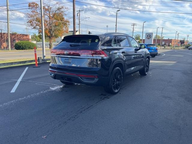 new 2024 Volkswagen Atlas Cross Sport car, priced at $47,081