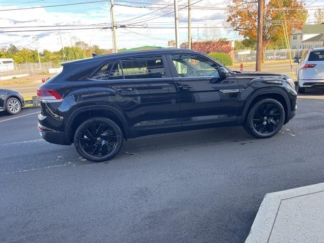 new 2024 Volkswagen Atlas Cross Sport car, priced at $47,081