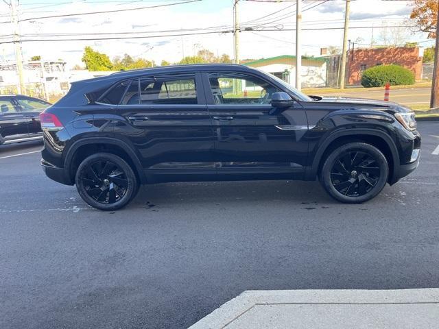 new 2024 Volkswagen Atlas Cross Sport car, priced at $47,081