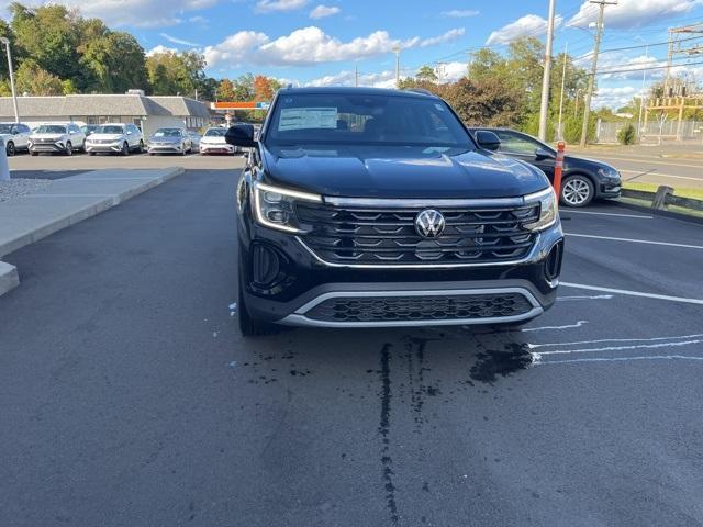 new 2024 Volkswagen Atlas Cross Sport car, priced at $47,081