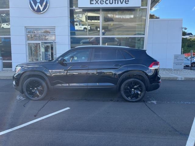 new 2024 Volkswagen Atlas Cross Sport car, priced at $47,081