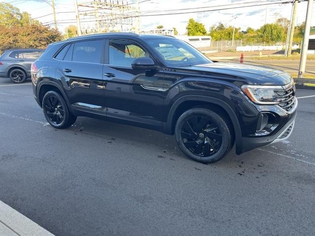 new 2024 Volkswagen Atlas Cross Sport car, priced at $47,081