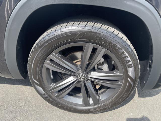 used 2022 Volkswagen Atlas Cross Sport car, priced at $30,982