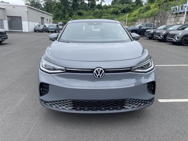 new 2025 Volkswagen ID.4 car, priced at $51,066
