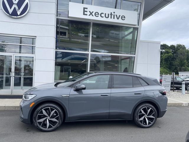 new 2025 Volkswagen ID.4 car, priced at $51,066