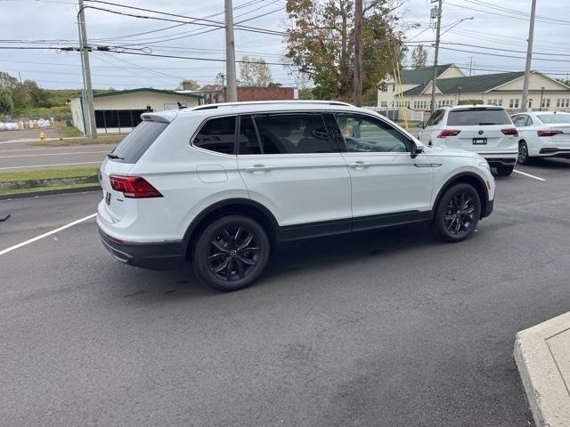 new 2024 Volkswagen Tiguan car, priced at $36,984