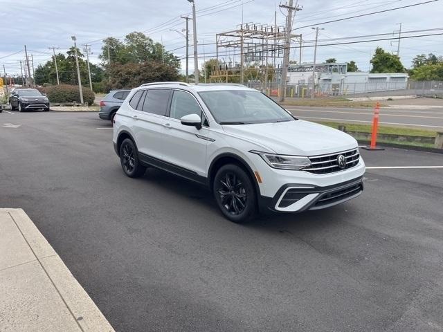 new 2024 Volkswagen Tiguan car, priced at $36,984