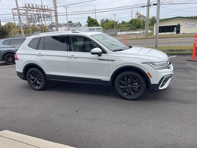 new 2024 Volkswagen Tiguan car, priced at $36,984