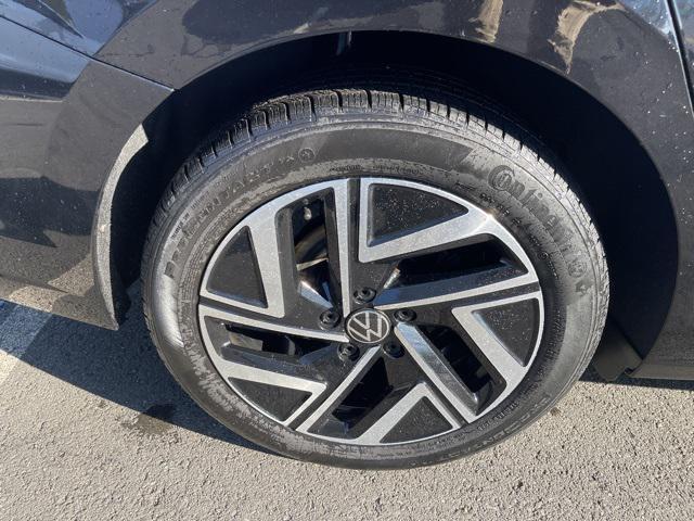 used 2024 Volkswagen Jetta car, priced at $23,994