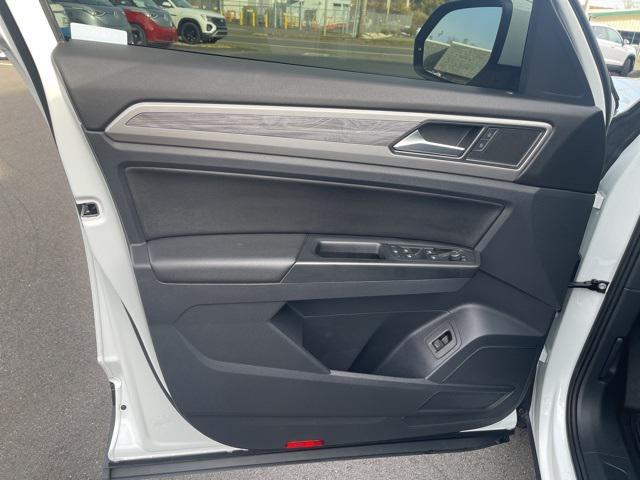 used 2020 Volkswagen Atlas Cross Sport car, priced at $24,378