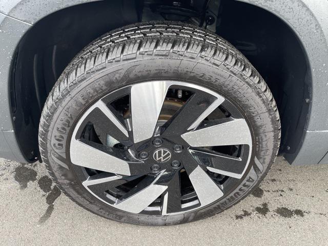 used 2024 Volkswagen Taos car, priced at $29,736