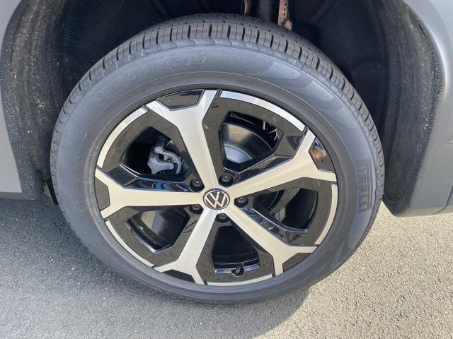 new 2026 Volkswagen Tiguan car, priced at $36,949