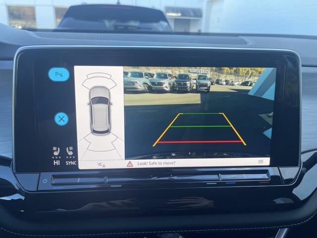 new 2026 Volkswagen Atlas Cross Sport car, priced at $45,992