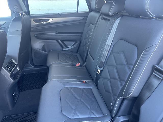 new 2026 Volkswagen Atlas Cross Sport car, priced at $45,992