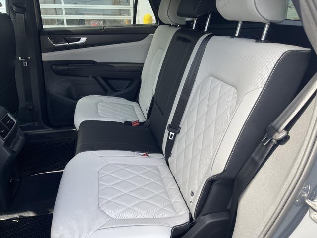 new 2026 Volkswagen Atlas Cross Sport car, priced at $54,238