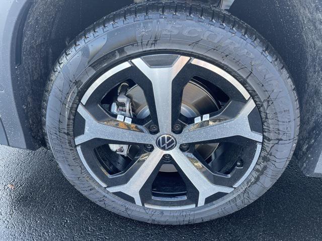 new 2026 Volkswagen Tiguan car, priced at $36,949