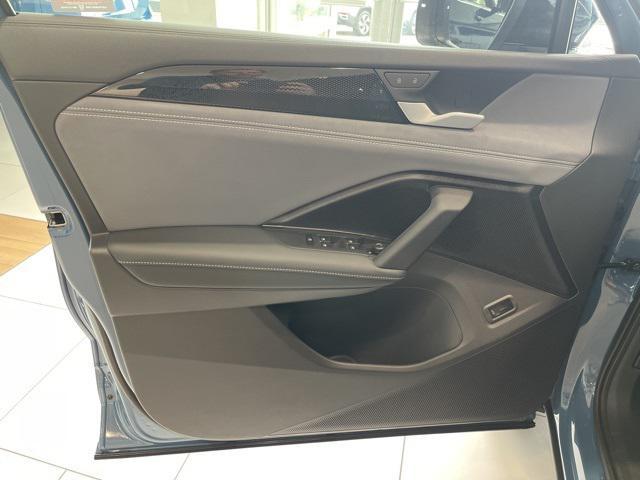 new 2025 Volkswagen Tiguan car, priced at $38,064