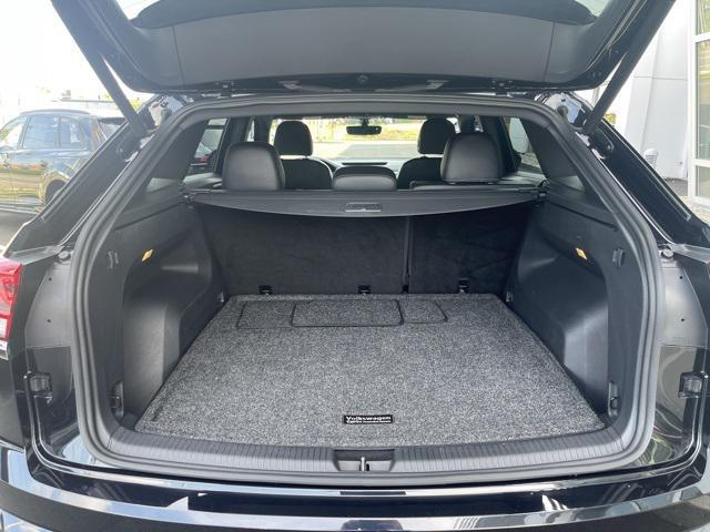 used 2022 Volkswagen Atlas Cross Sport car, priced at $30,947