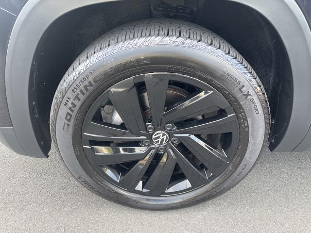used 2022 Volkswagen Atlas Cross Sport car, priced at $30,947