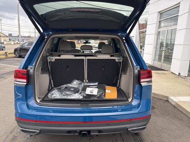 new 2025 Volkswagen Atlas car, priced at $46,629