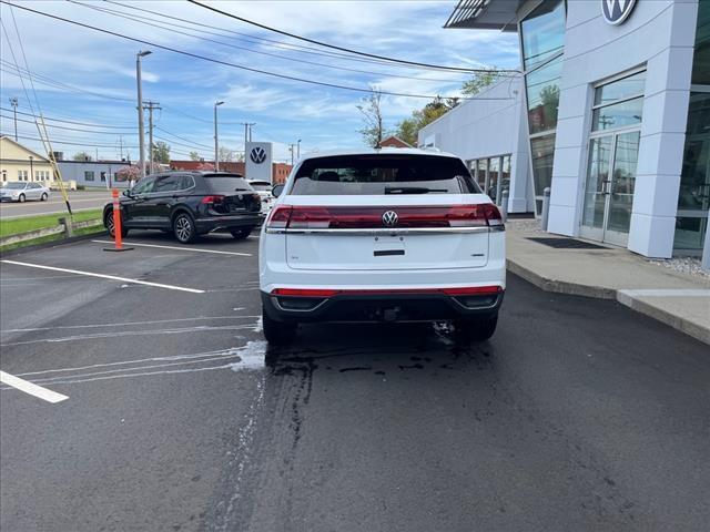 new 2024 Volkswagen Atlas Cross Sport car, priced at $43,550