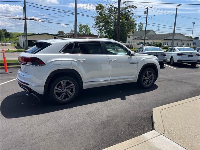 new 2024 Volkswagen Atlas Cross Sport car, priced at $52,396