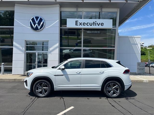 new 2024 Volkswagen Atlas Cross Sport car, priced at $52,396