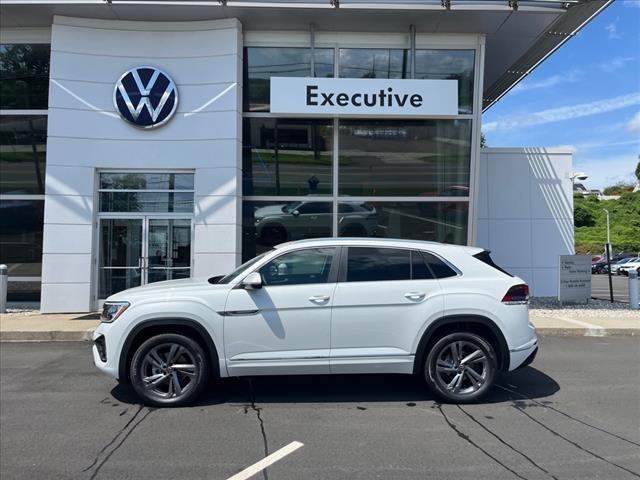 new 2024 Volkswagen Atlas Cross Sport car, priced at $52,396