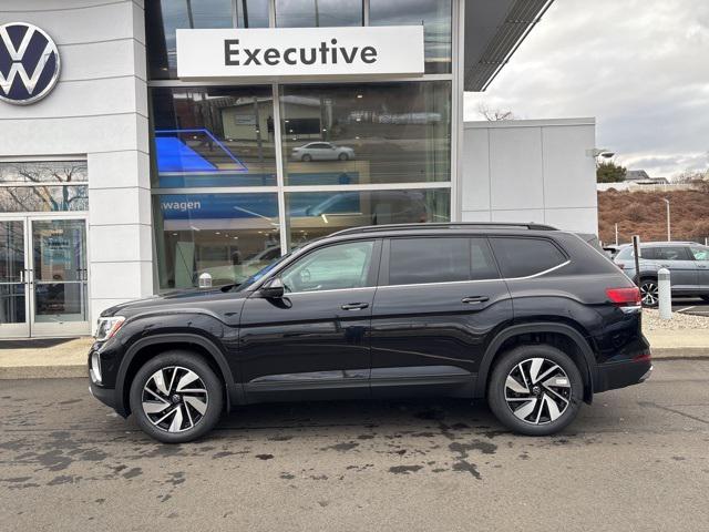 new 2025 Volkswagen Atlas car, priced at $44,737