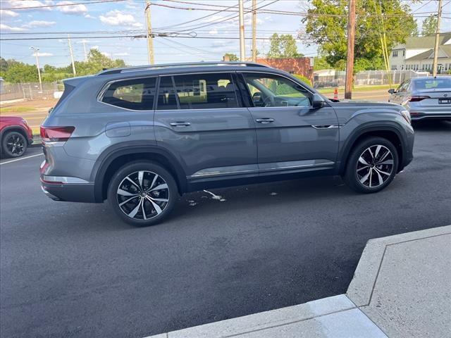 new 2024 Volkswagen Atlas car, priced at $56,316