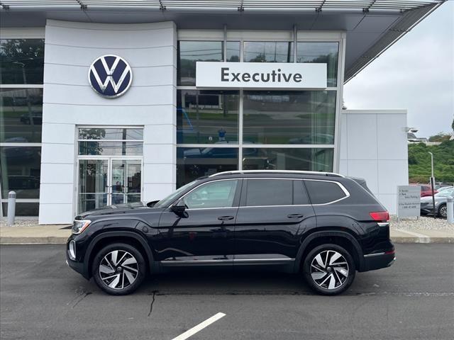 new 2024 Volkswagen Atlas car, priced at $51,784