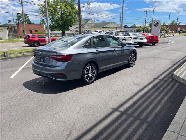 new 2024 Volkswagen Jetta car, priced at $24,348