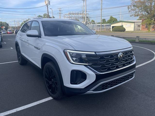 new 2026 Volkswagen Atlas Cross Sport car, priced at $46,255