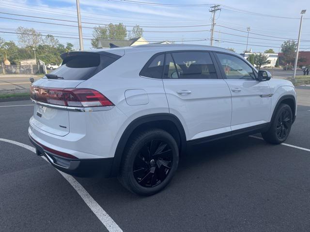 new 2026 Volkswagen Atlas Cross Sport car, priced at $46,255