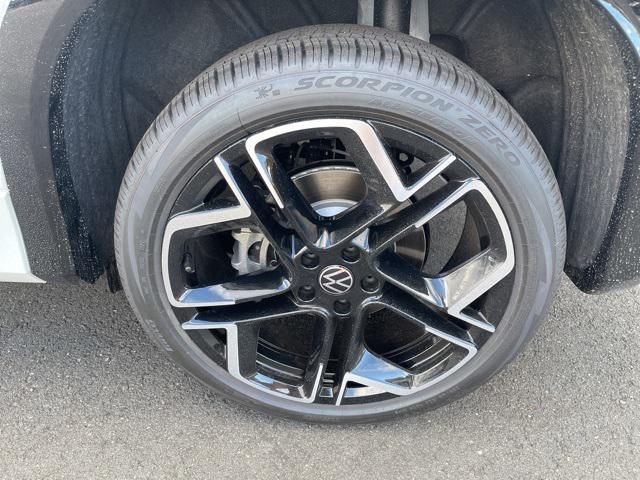 new 2026 Volkswagen Tiguan car, priced at $44,783