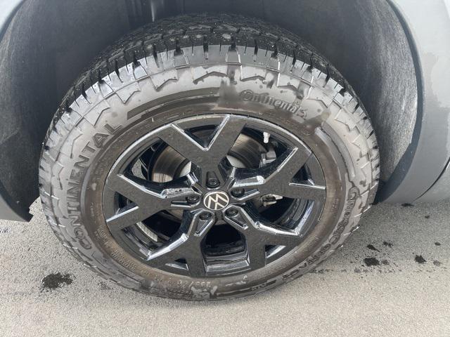 used 2024 Volkswagen Atlas car, priced at $43,960