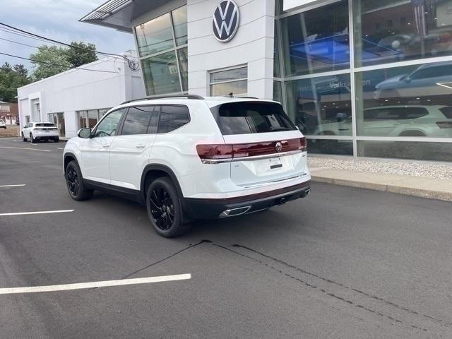 new 2024 Volkswagen Atlas car, priced at $47,967